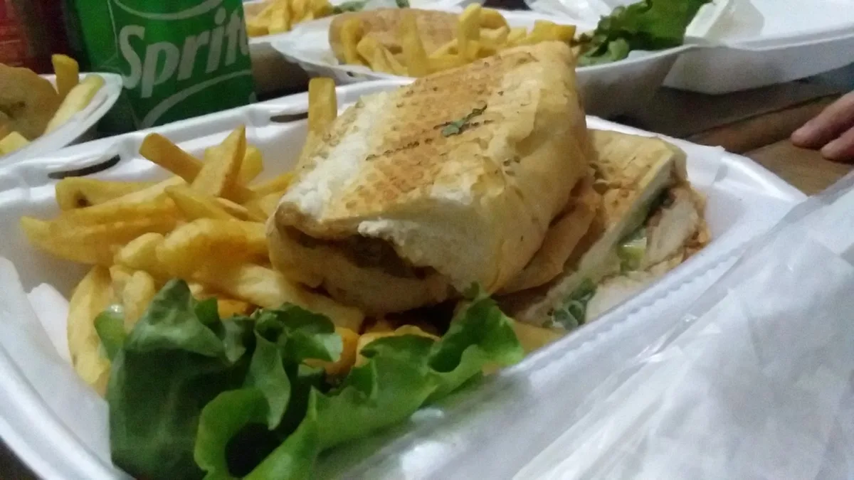 Nour Al Sham Halal Shawarma: Restaurant Food And Dining Photo