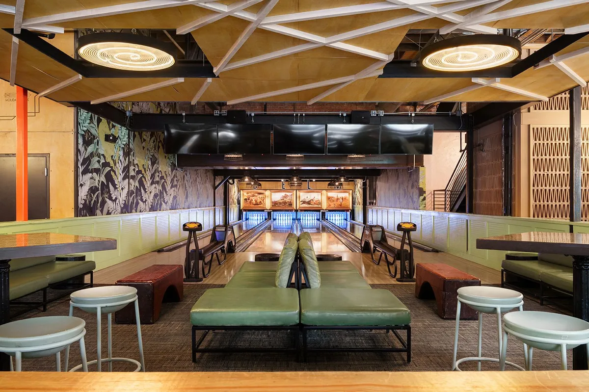 Punch Bowl Social Dallas: Restaurant Photograph