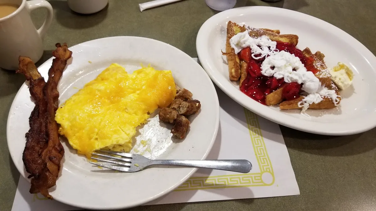 Angel's Cafe: Restaurant Food And Dining Photo