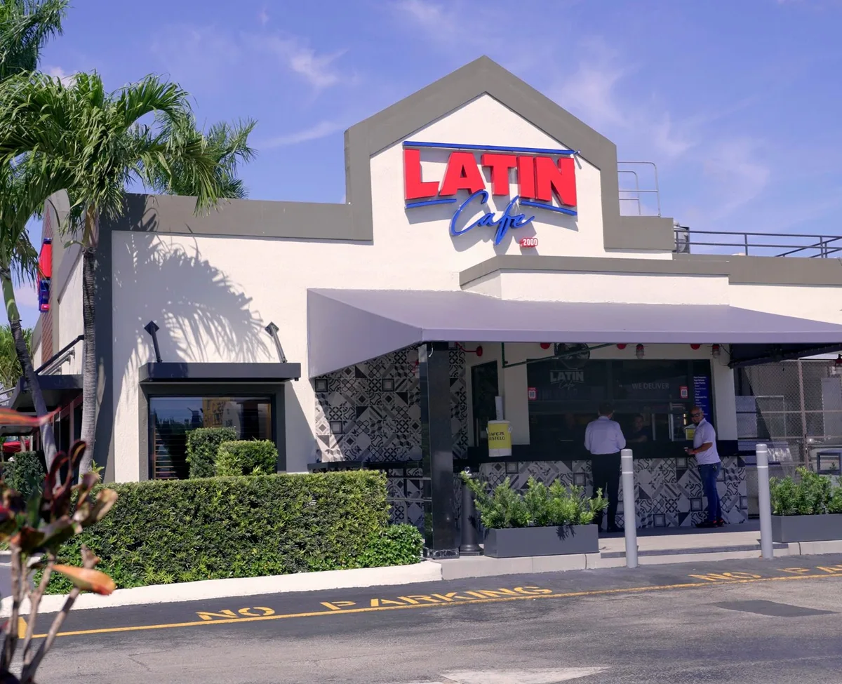 Latin Cafe 2000: Restaurant Photograph