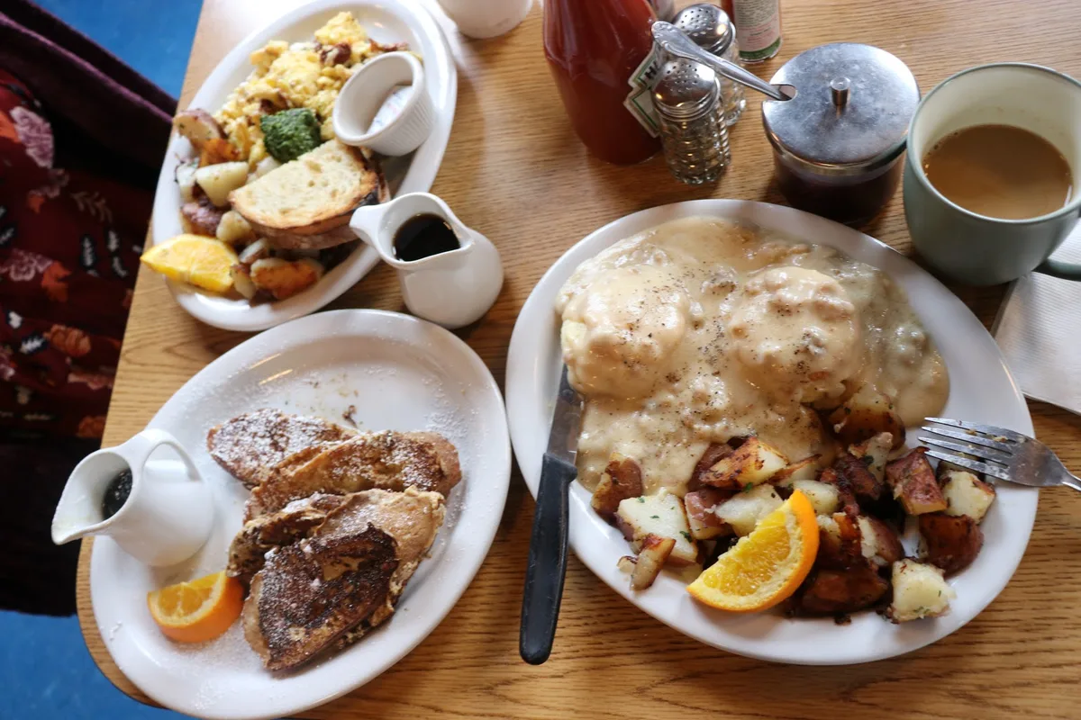 J & M Cafe