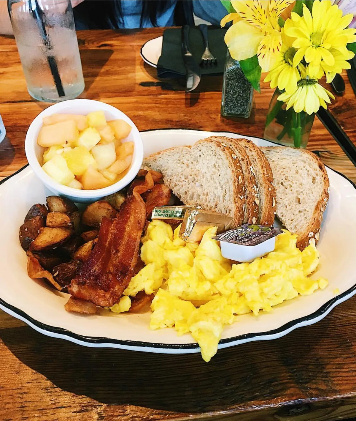 Wicked Sisters: Restaurant Food And Dining Photo