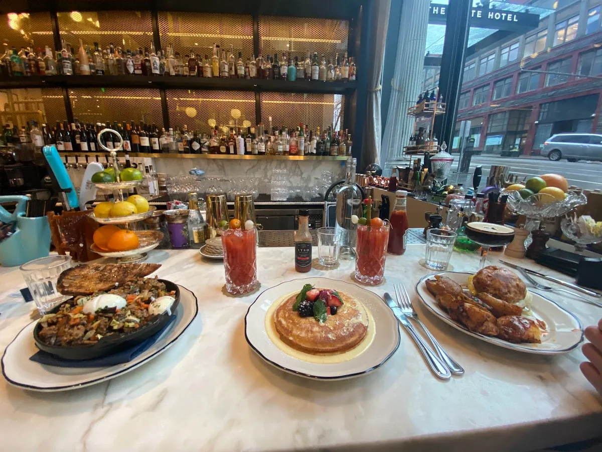 Ben Paris: Restaurant Photograph