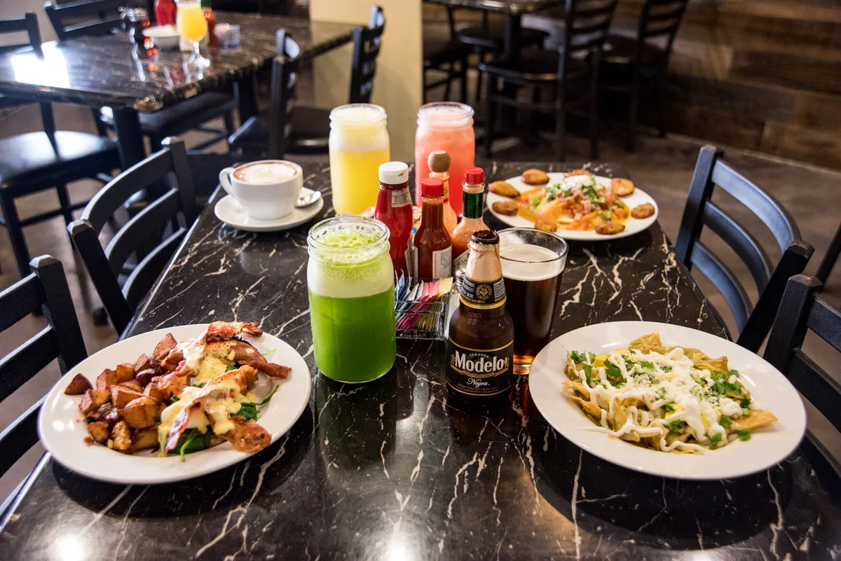 S & J Gran Cafe: Restaurant Food And Dining Photo