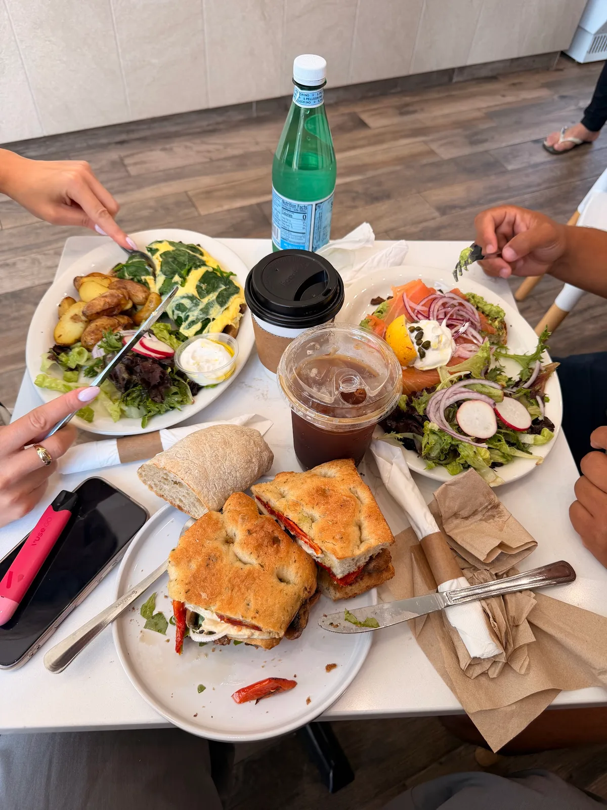 Le Four Bakery & Cafe: Restaurant Photograph