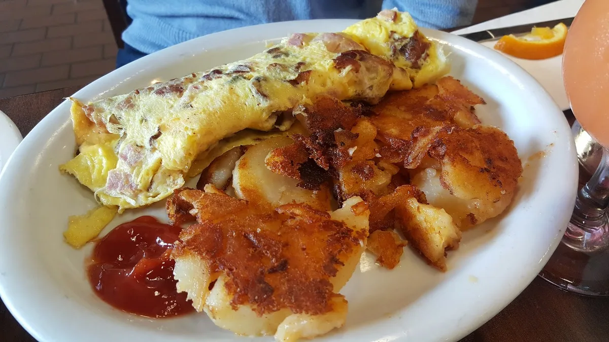 Sophia's Restaurant: Restaurant Food And Dining Photo