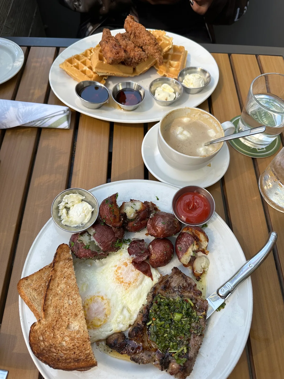 Caroline Restaurant: Restaurant Photograph
