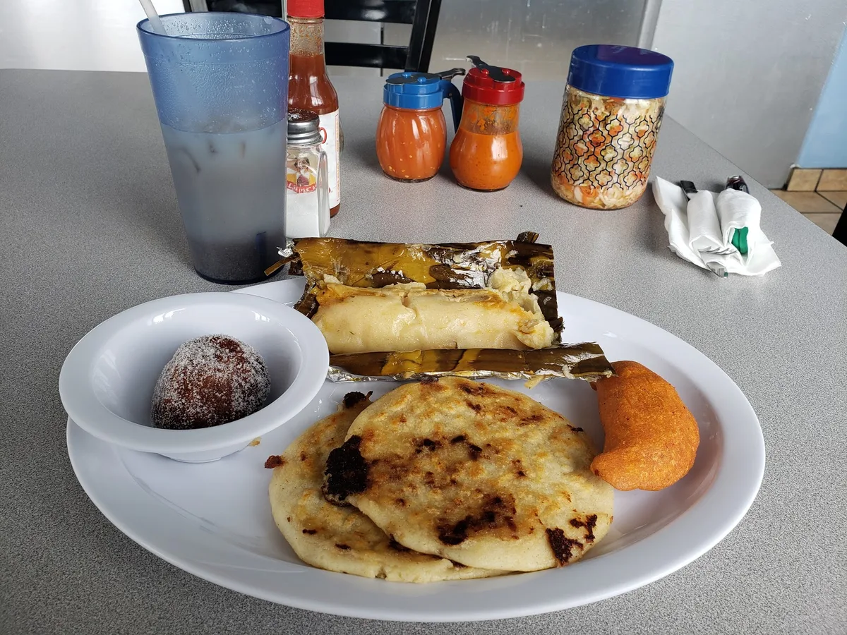 Salvi's Pupuseria & Restaurant: Restaurant Food And Dining Photo