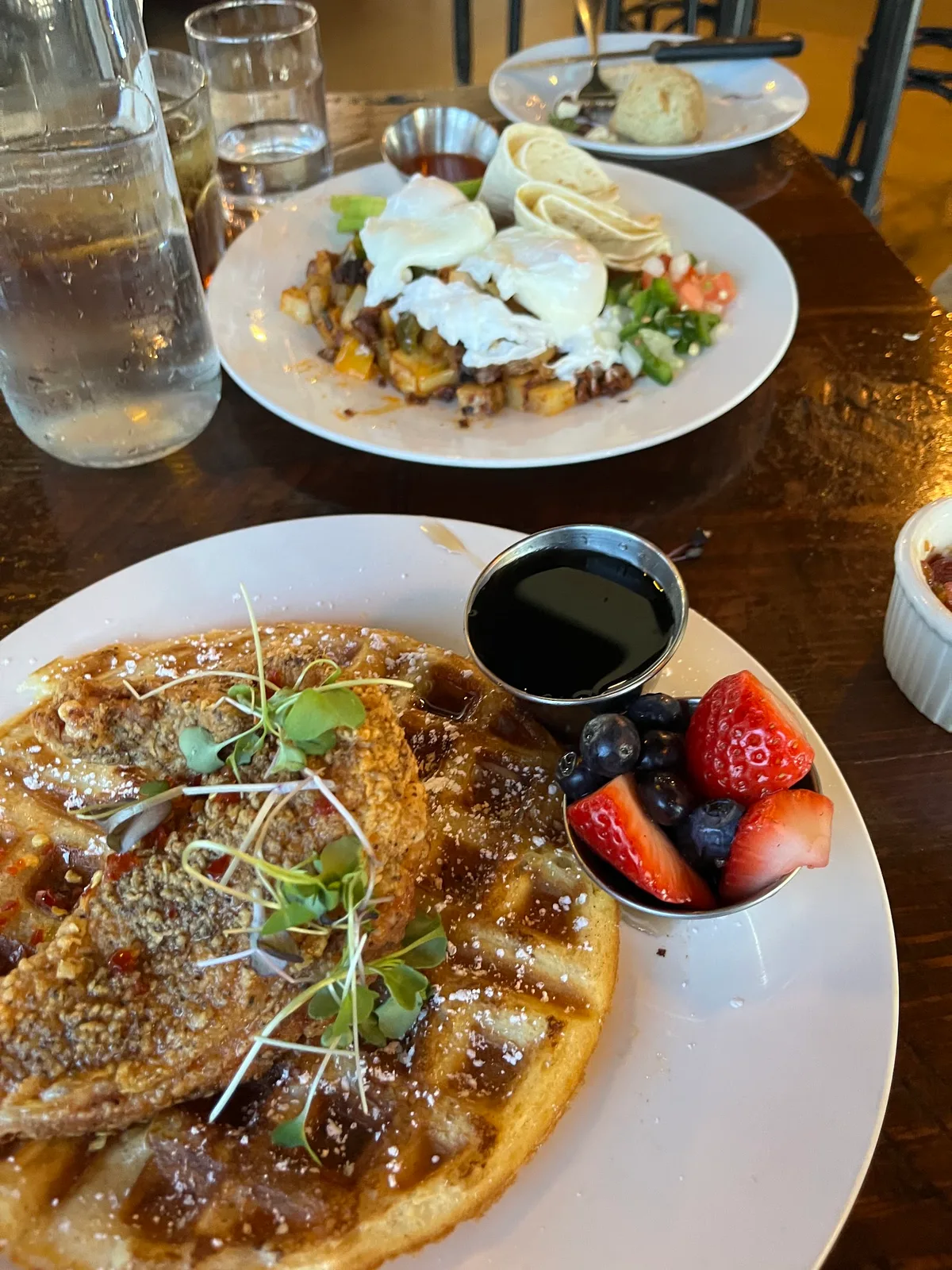 Finch & Fifth: Restaurant Photograph