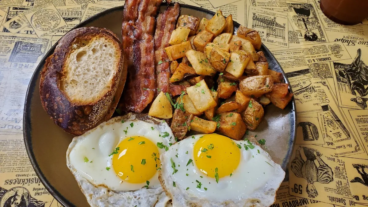 Root and Press, LLC: Restaurant Photograph