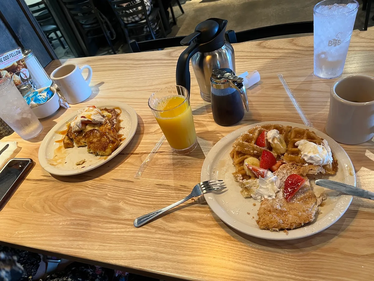 The Big Biscuit: Restaurant Photograph