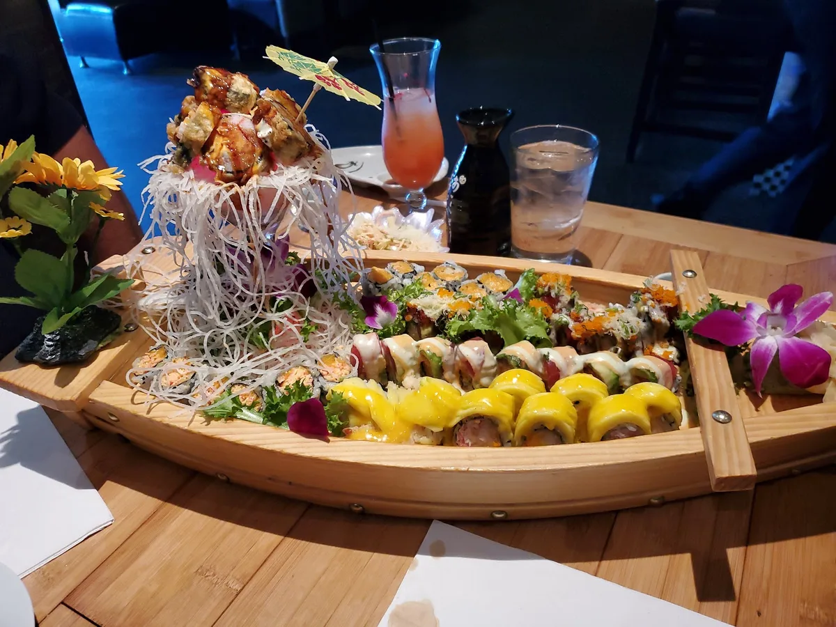 Sake Lounge: Restaurant Food And Dining Photo