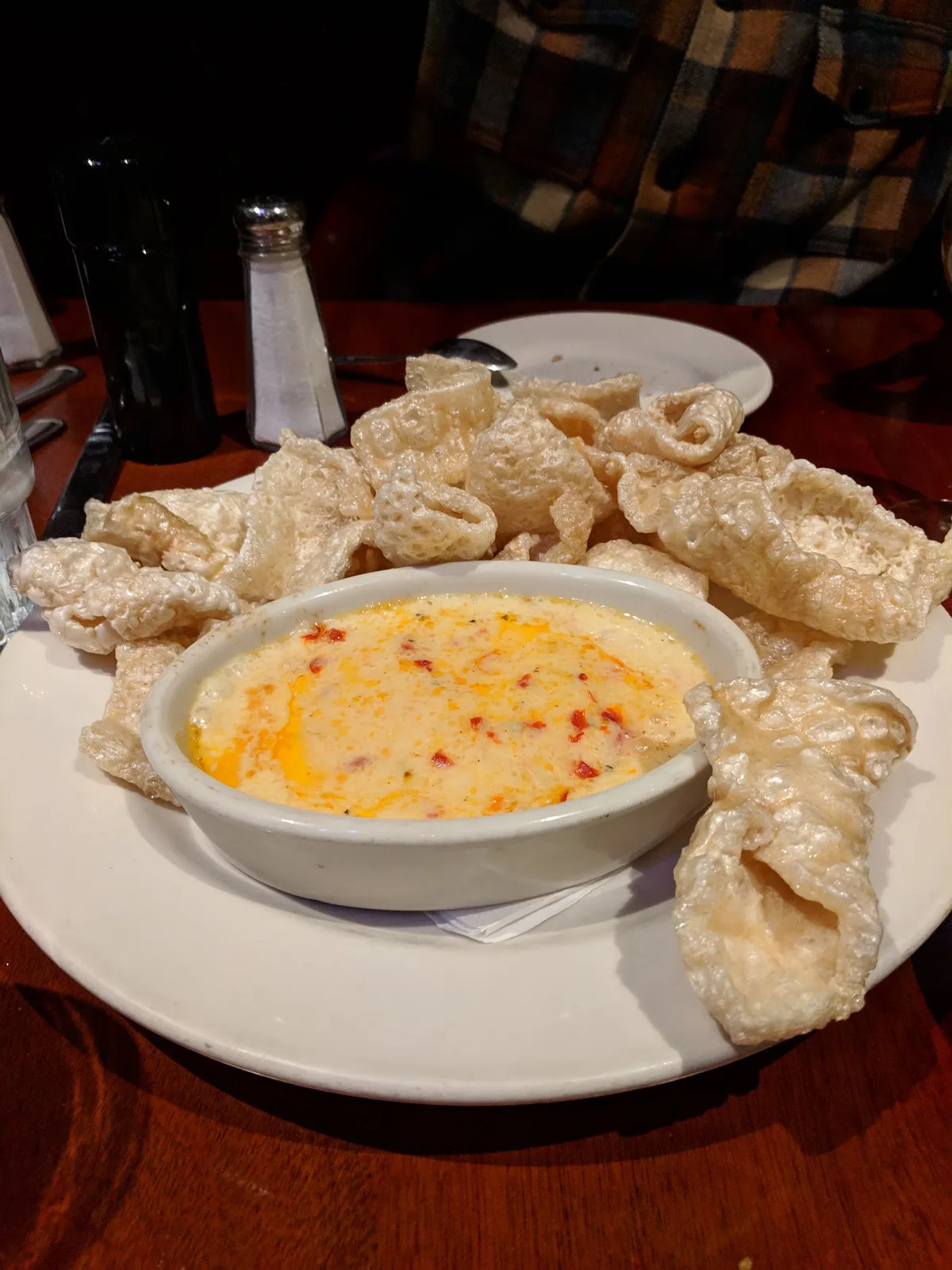 Lucky 32 Southern Kitchen: Restaurant Food And Dining Photo