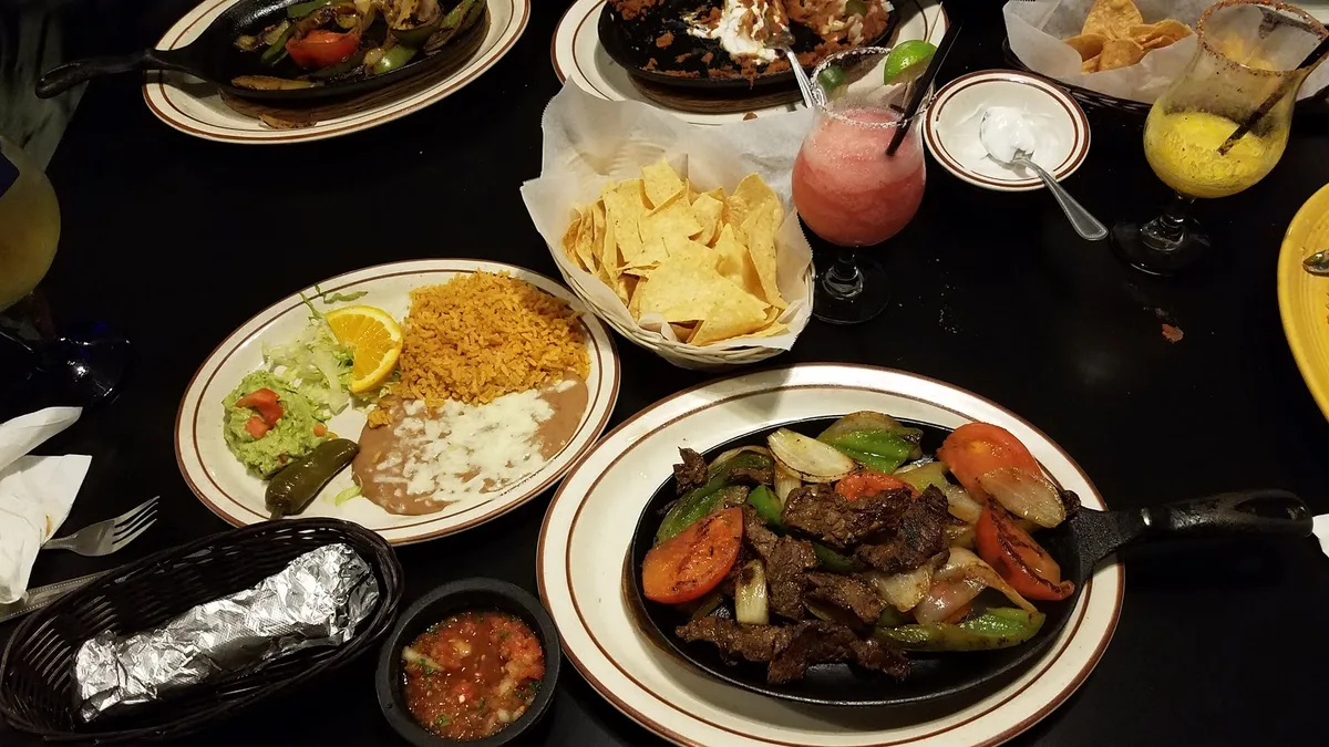 Los Panchos Mexican Restaurant: Restaurant Food And Dining Photo