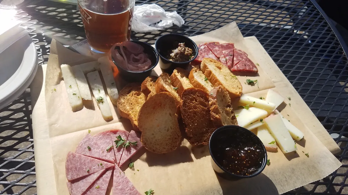 Diamond Bear Brewing Co./ Arkansas Ale House: Restaurant Food And Dining Photo