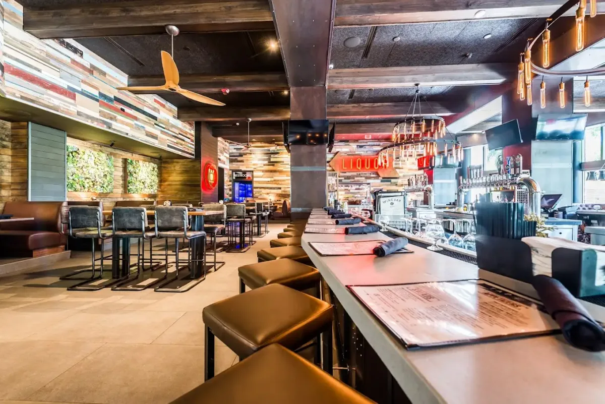 Tap 42 Midtown Miami: Restaurant Photograph