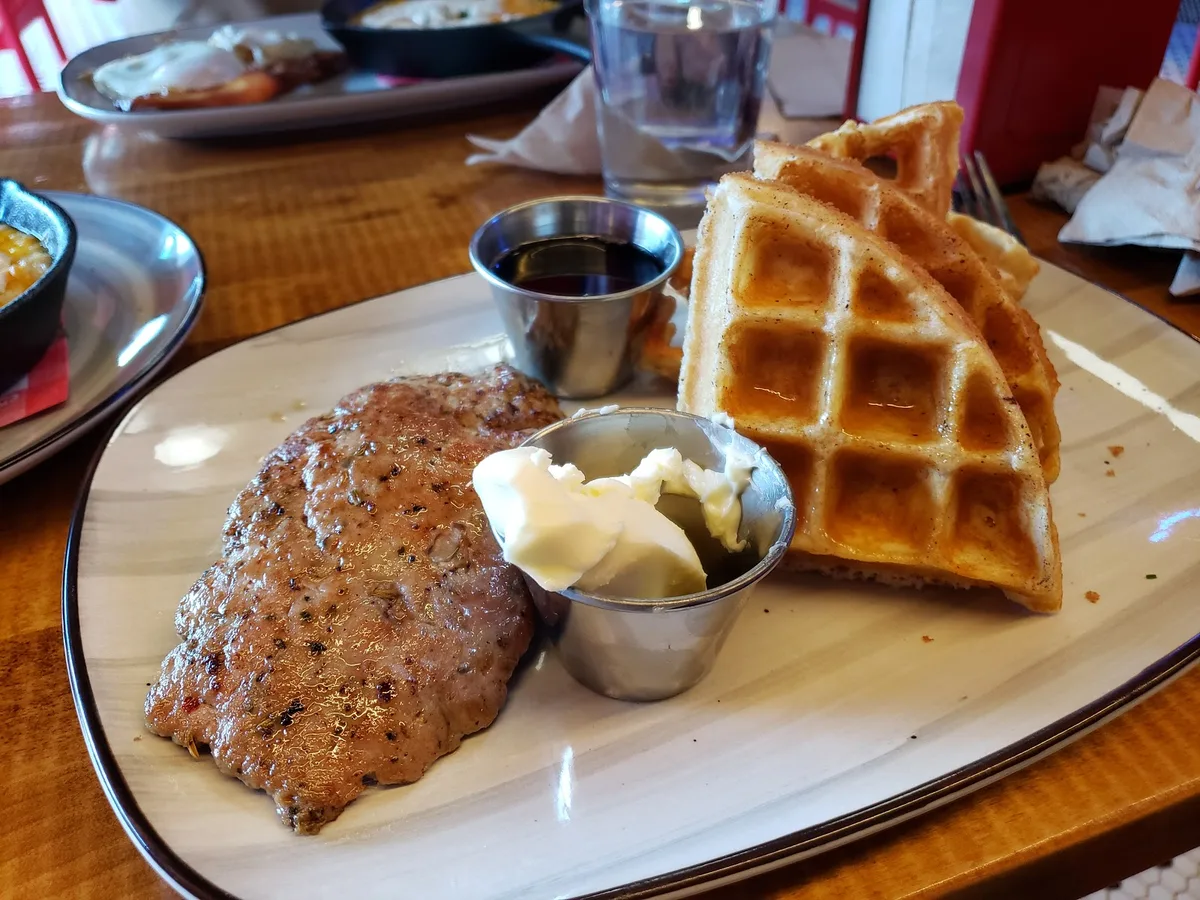 Jojo's Diner: Restaurant Food And Dining Photo