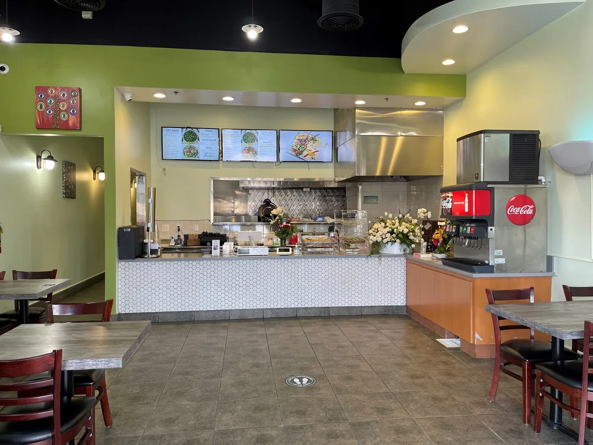 Zait Bistro Fontana: Restaurant Food And Dining Photo