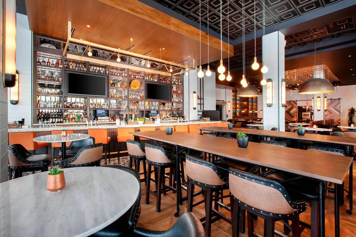 Porch Kitchen & Bar: Restaurant Photograph