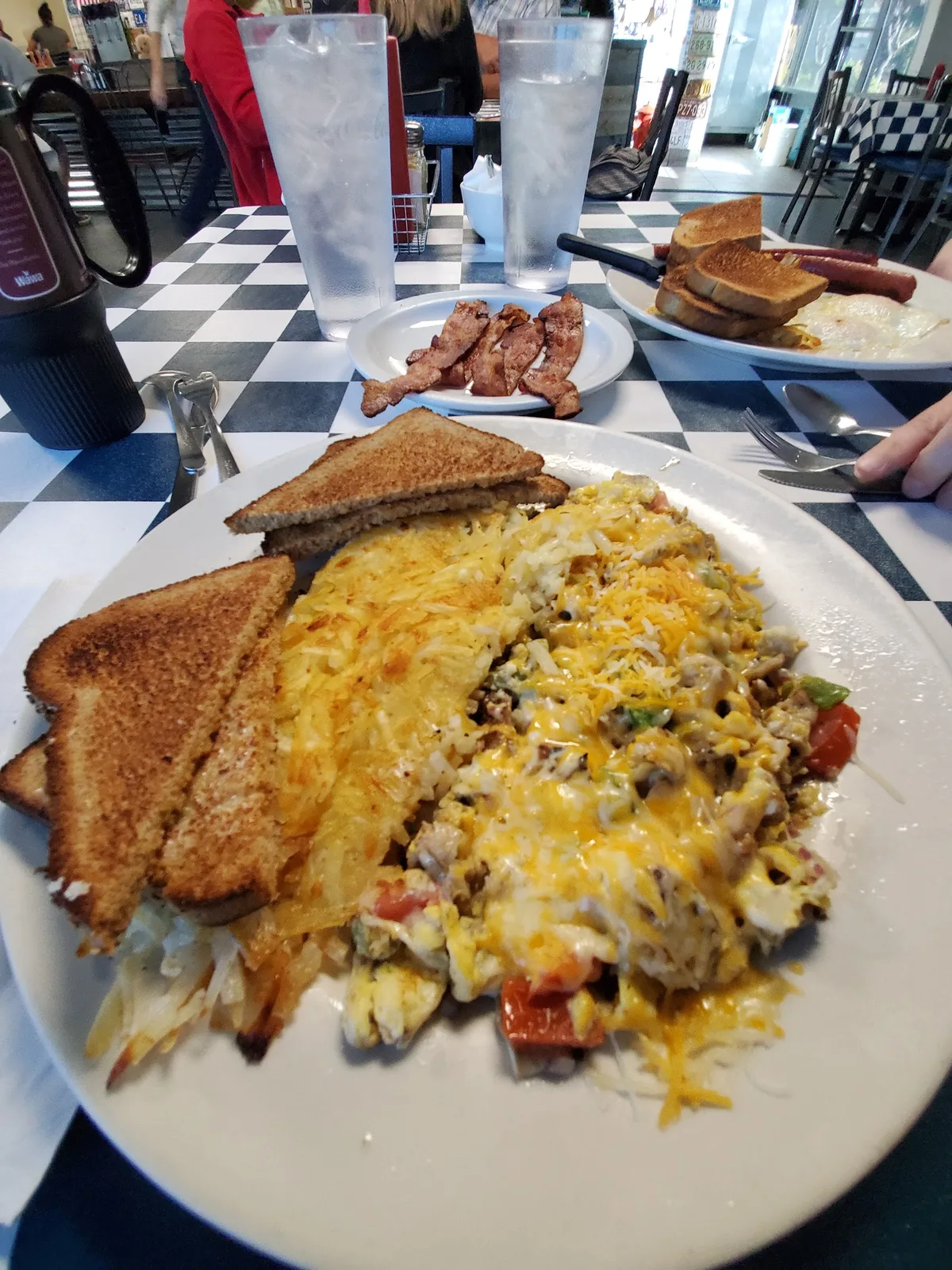 Mel Dog's Cafe: Restaurant Food And Dining Photo