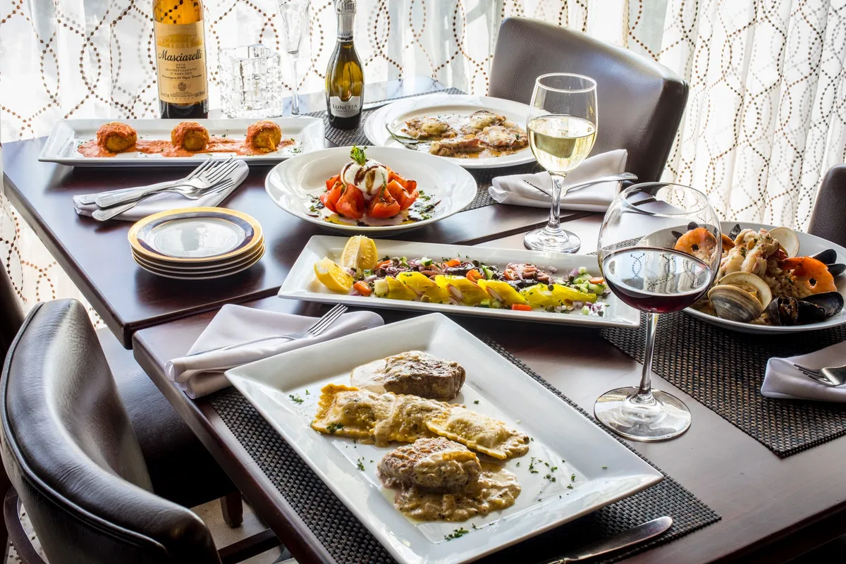 Nuovo: Restaurant Food And Dining Photo