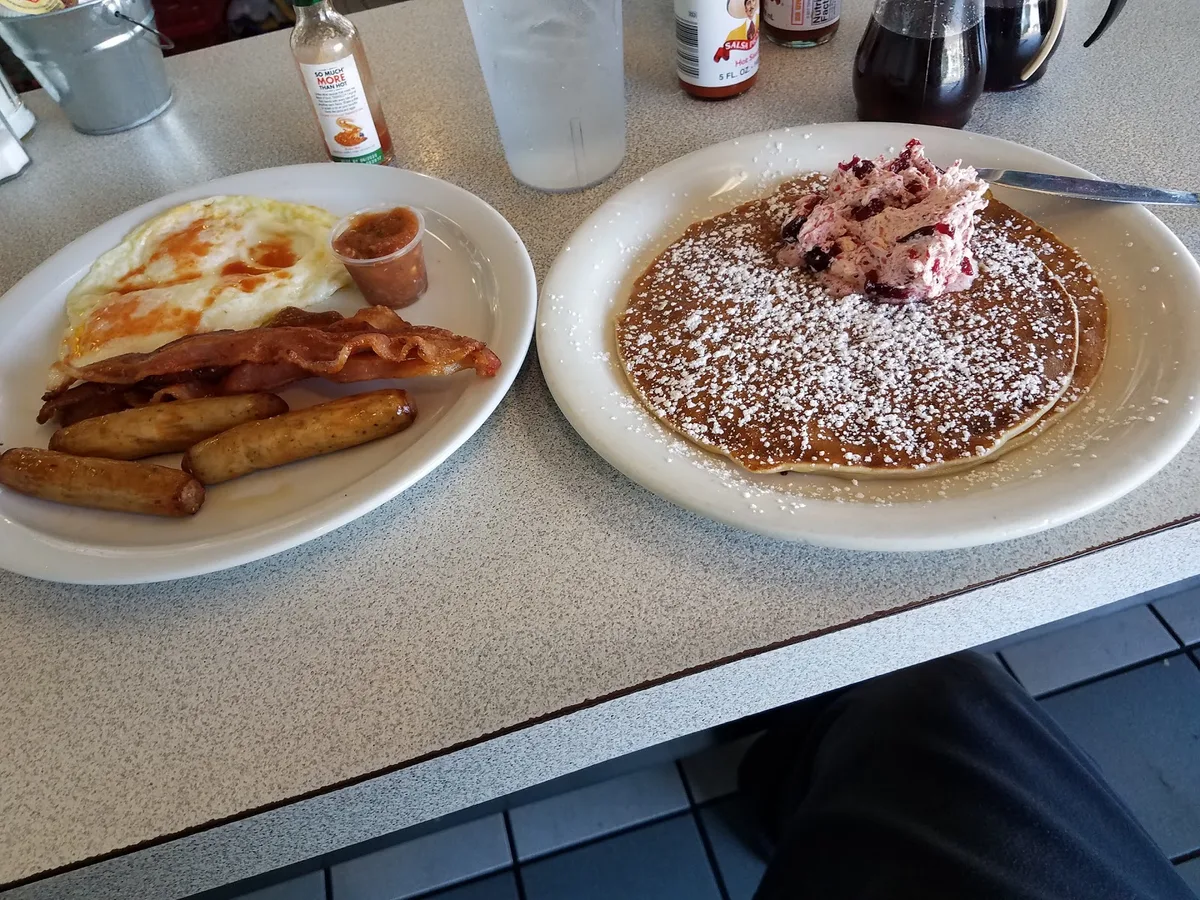 Silver Dollar Pancake House: Restaurant Food And Dining Photo