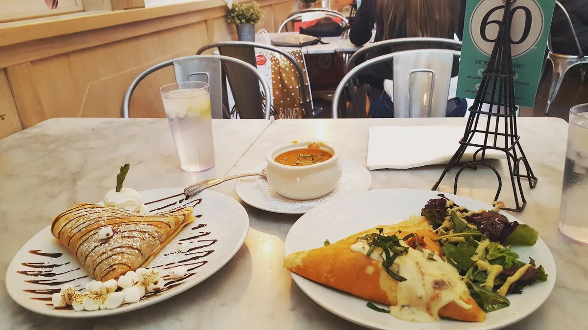 Sweet Paris: Restaurant Photograph