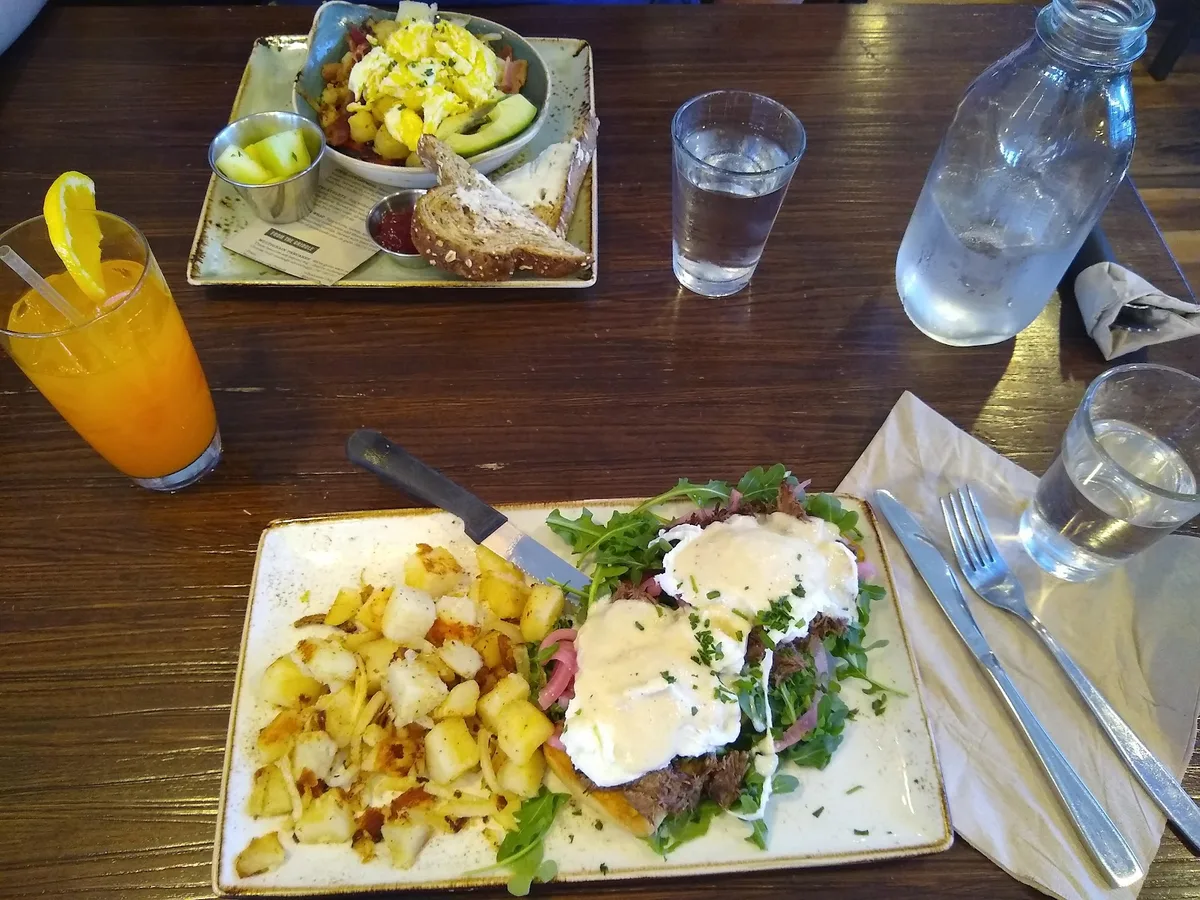 First Watch: Restaurant Photograph