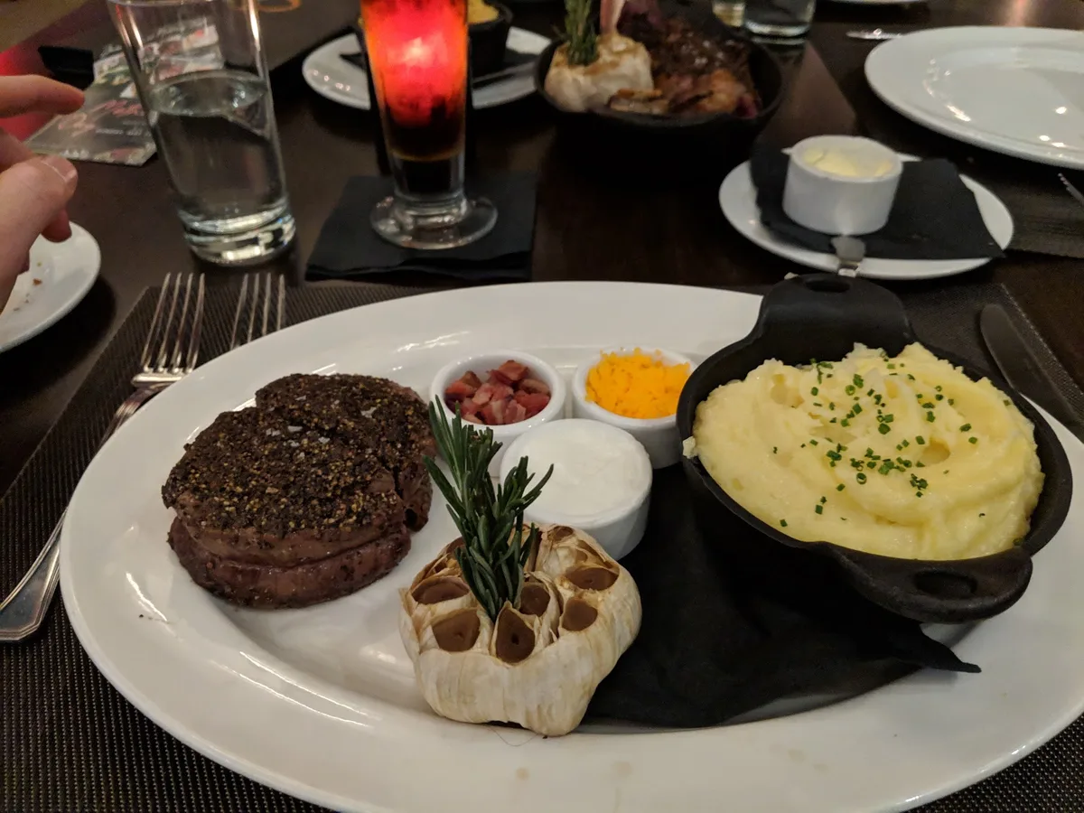 6S Steakhouse: Restaurant Food And Dining Photo
