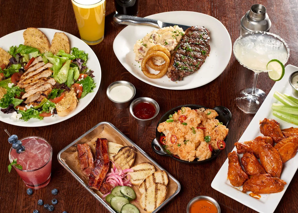 Granite City Food & Brewery: Restaurant Photograph