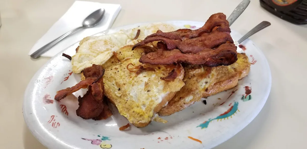 Ho Ho Kafe: Restaurant Food And Dining Photo