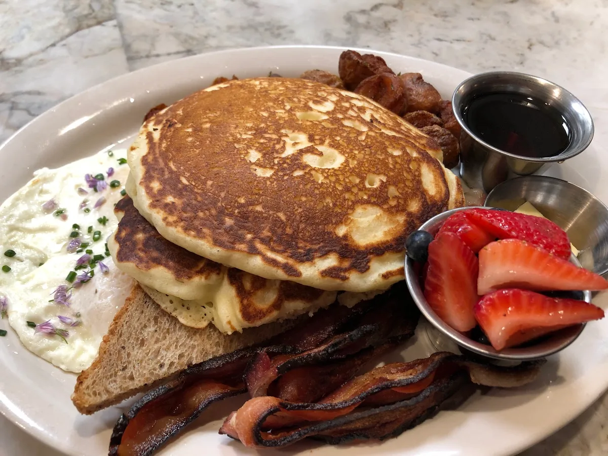 Wooden Spoon: Restaurant Photograph