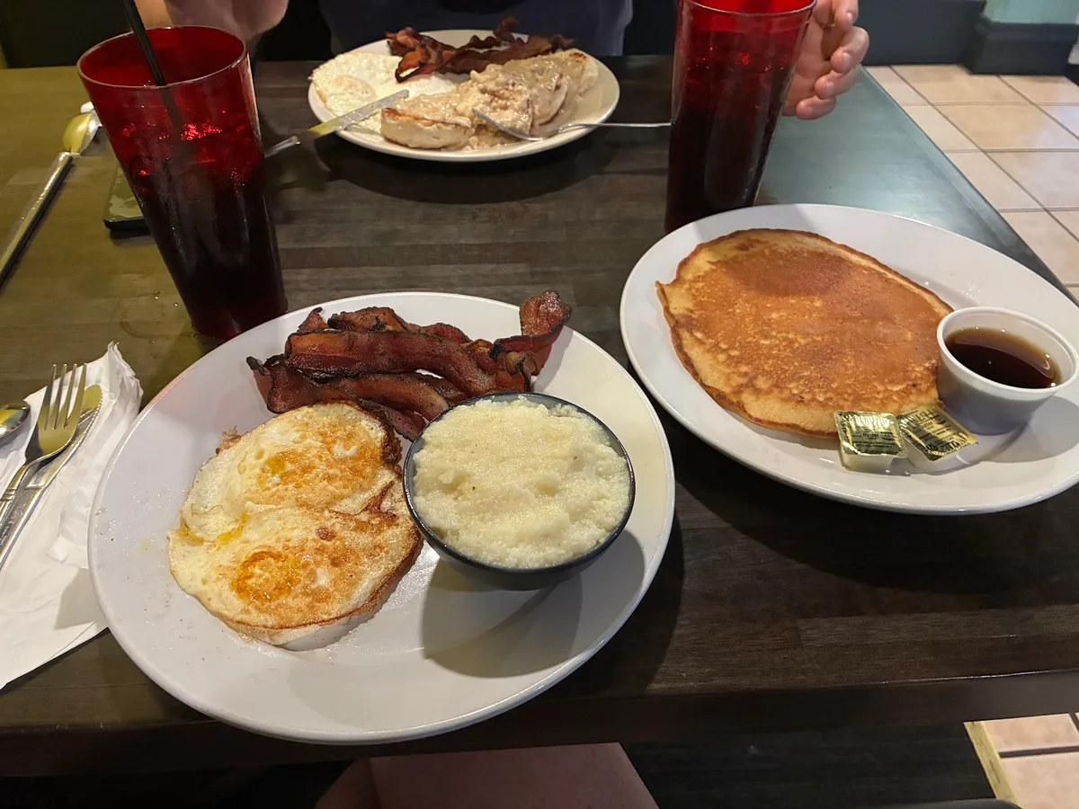 The Brunch Factory: Restaurant Photograph