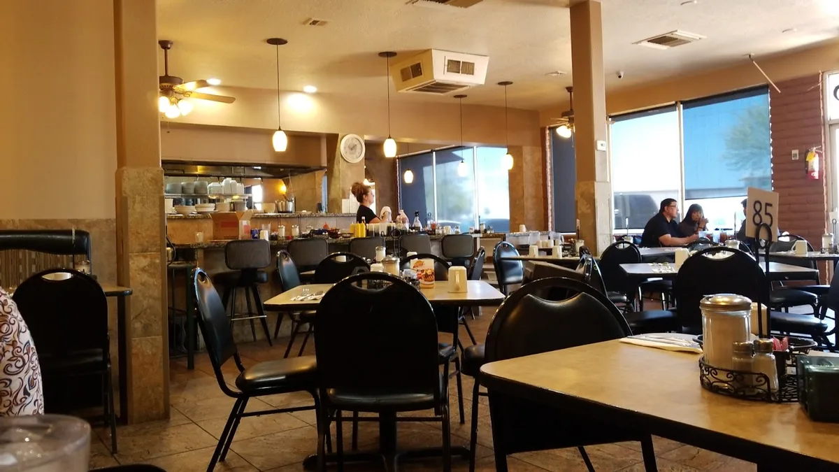 Peoria Cafe: Restaurant Photograph