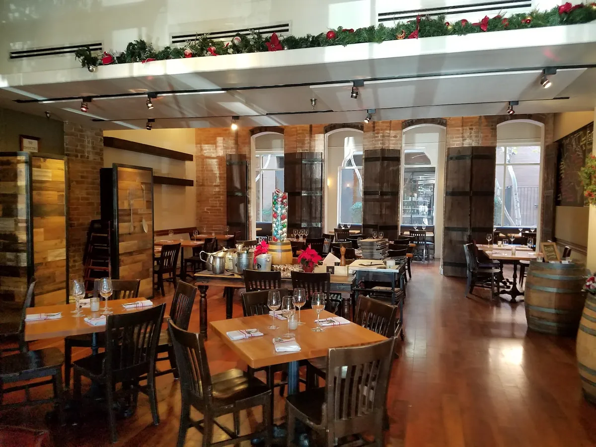 Caffe Boa: Restaurant Photograph