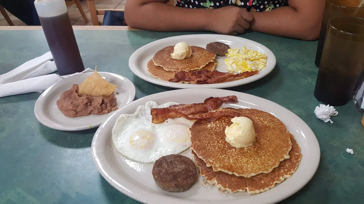 Los Mismos: Restaurant Food And Dining Photo