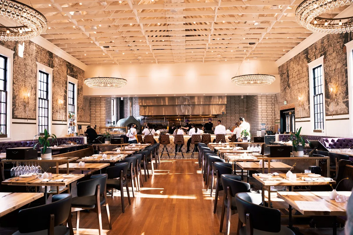 Supperland: Restaurant Photograph