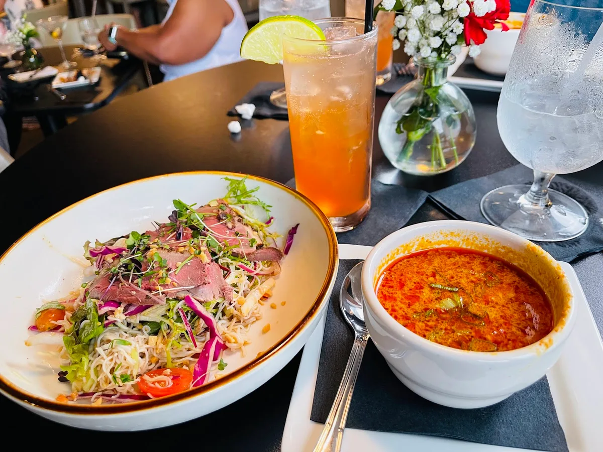 The Library On Fern: Restaurant Photograph