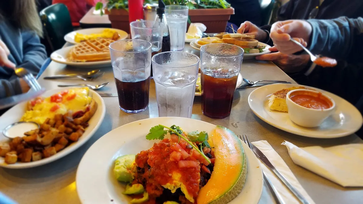 Elmo's Diner: Restaurant Photograph