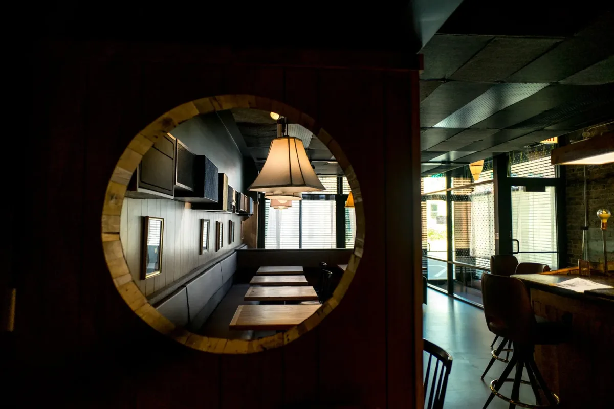 Parachute: Restaurant Photograph