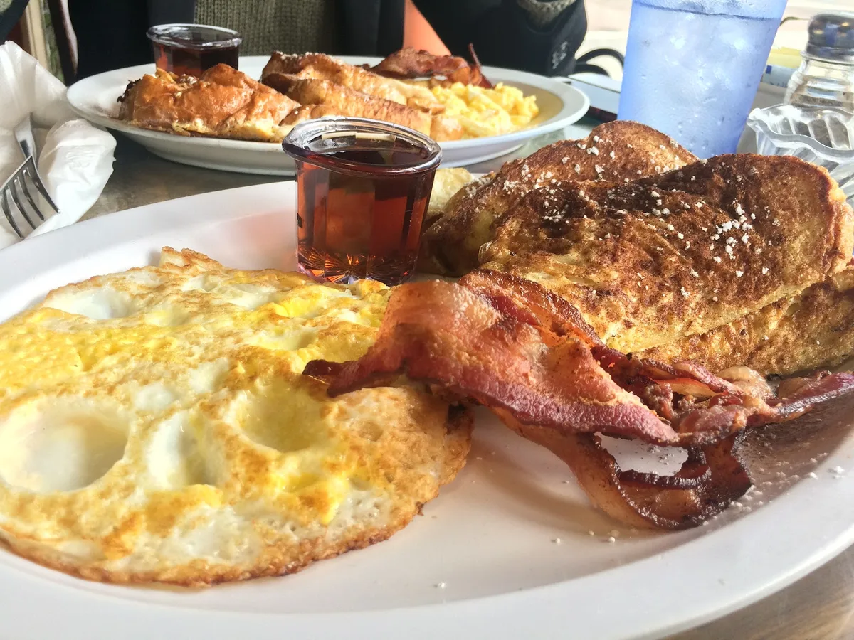 Cafe of the Bay: Restaurant Photograph