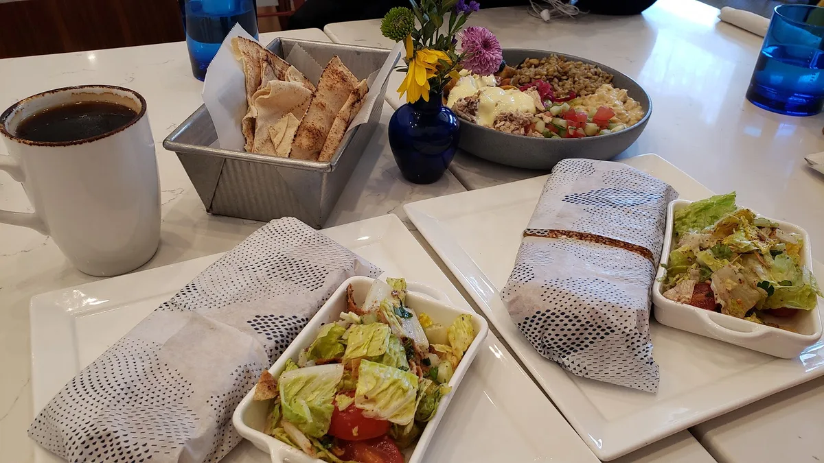 Cafe Fili: Restaurant Food And Dining Photo