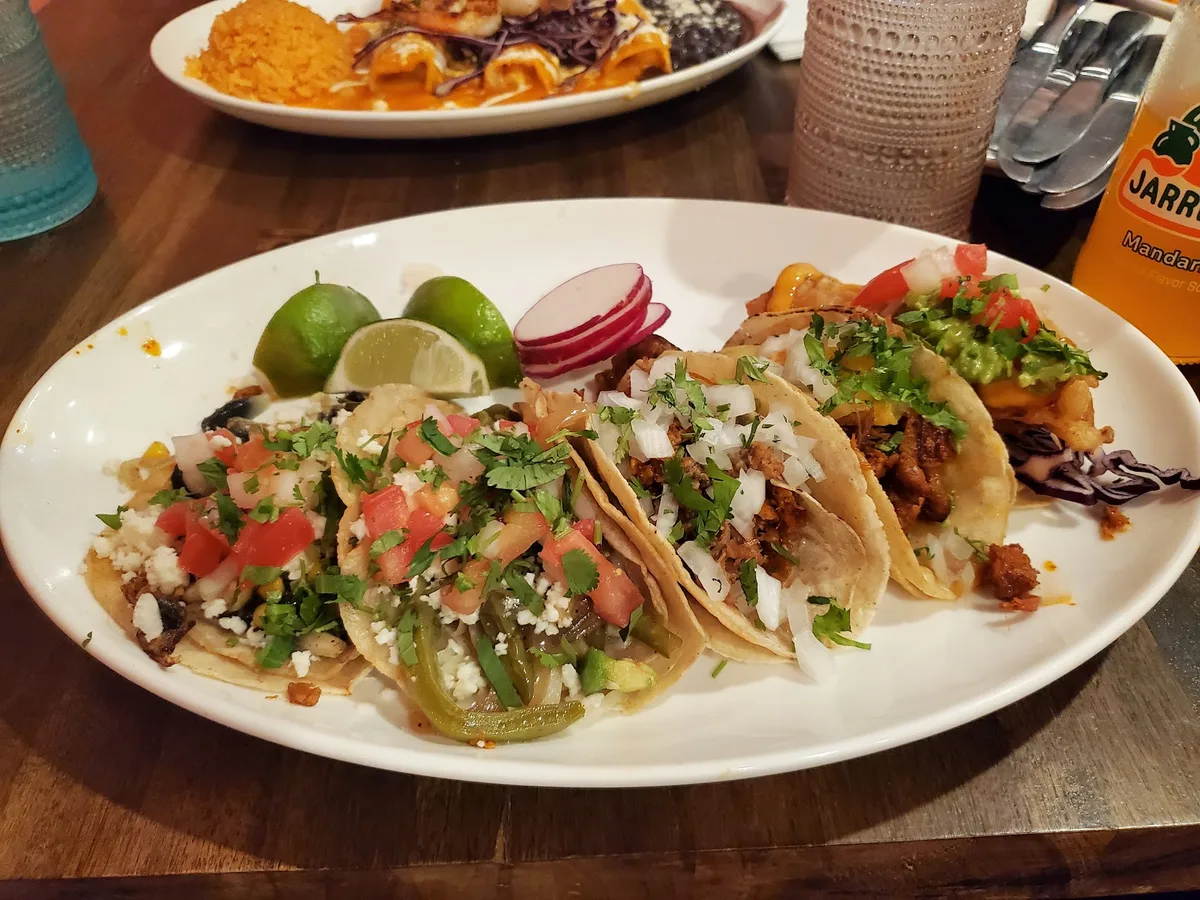 El Sol Restaurante & Tequileria: Restaurant Photograph