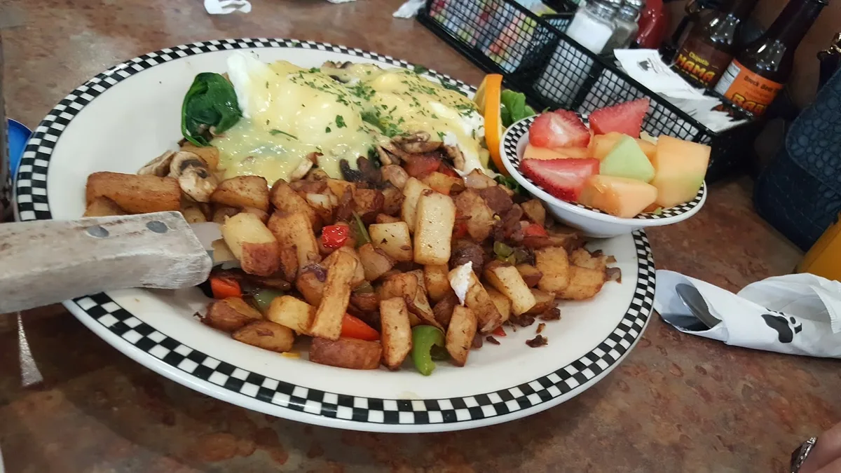 Black Bear Diner Fremont: Restaurant Food And Dining Photo