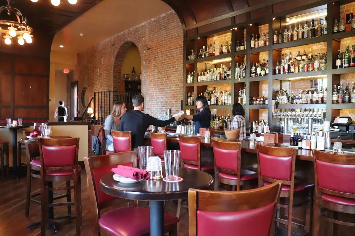 Planter's House: Restaurant Photograph