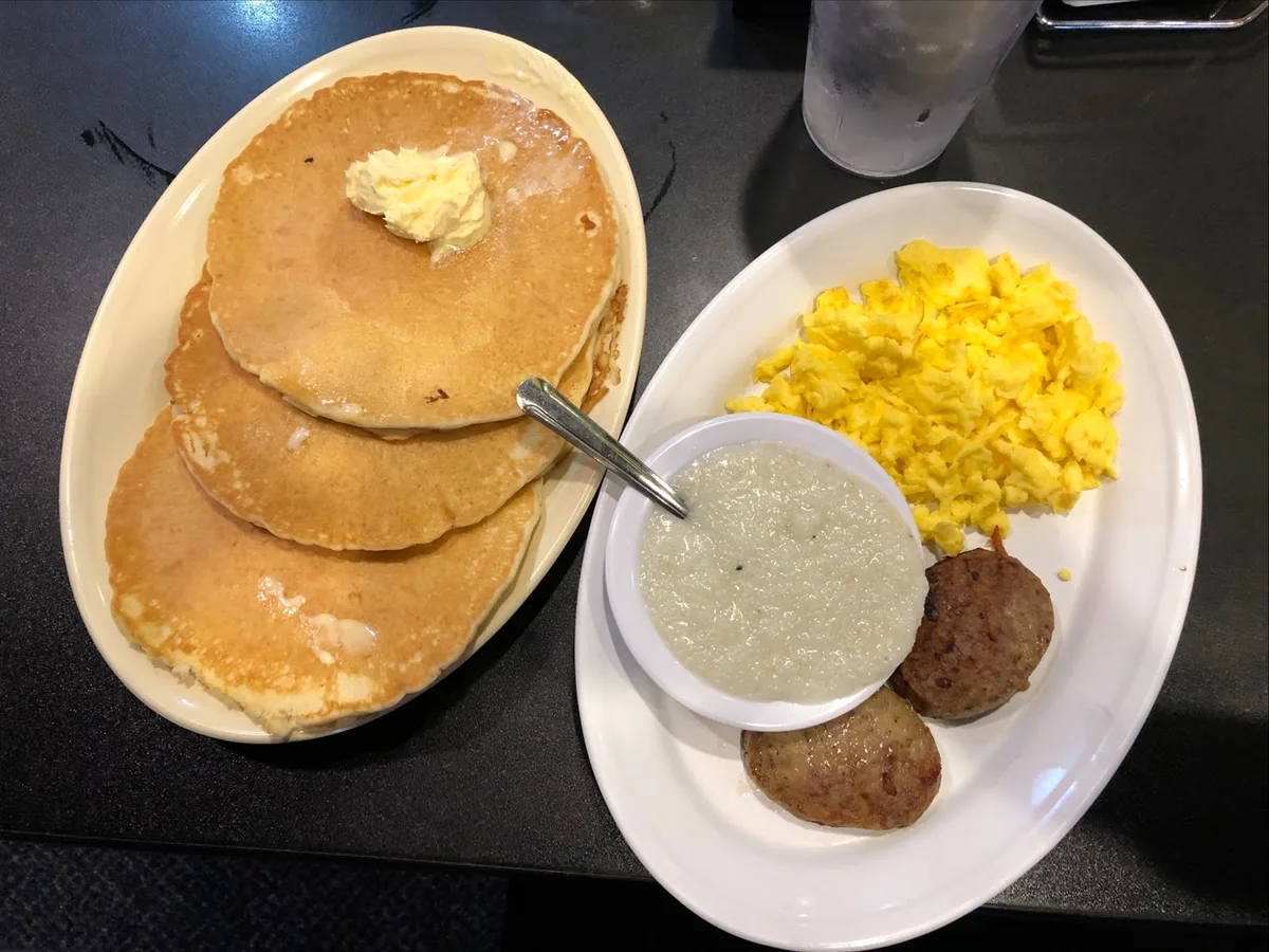 Dixie House Cafe: Restaurant Food And Dining Photo