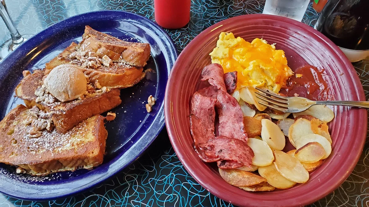 Good Morning Mama's Cafe