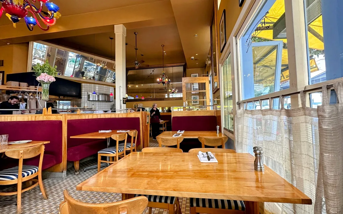 Rose's Cafe: Restaurant Photograph