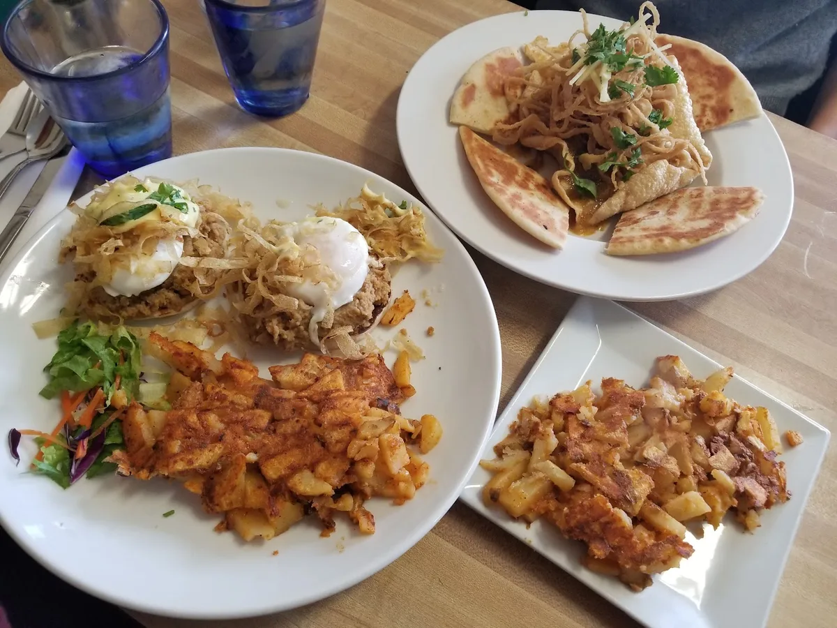 The Corner Restaurant: Restaurant Photograph