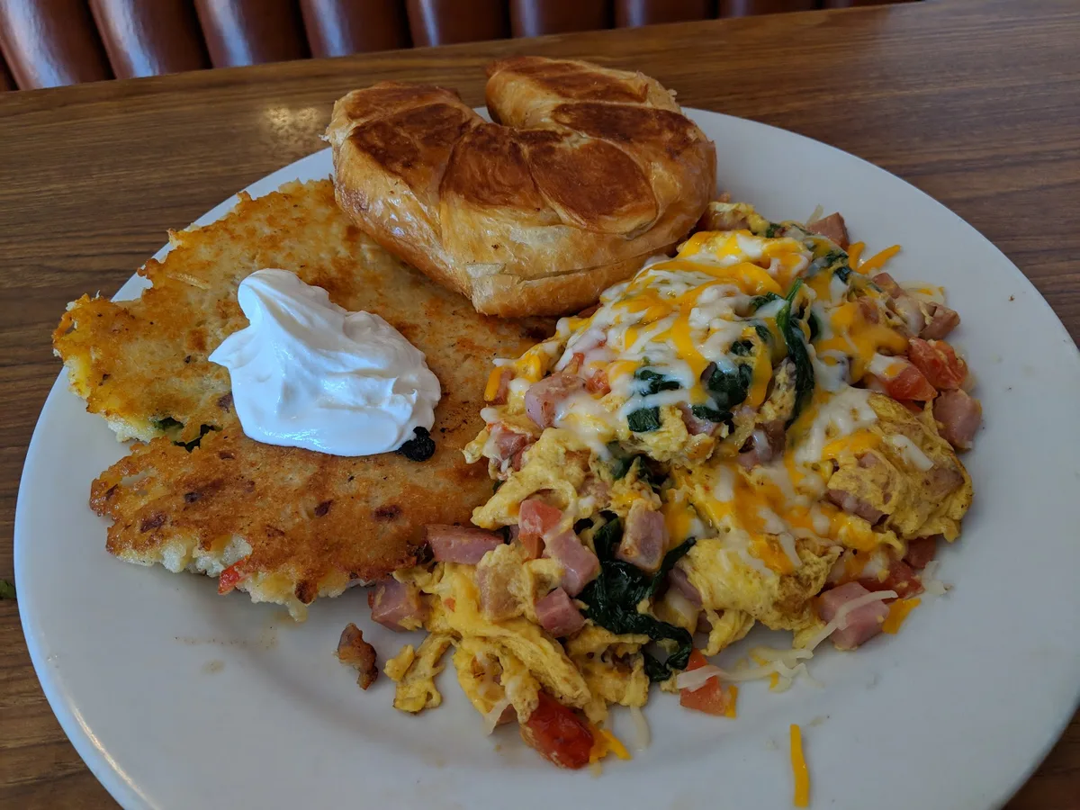 Cabrillo Park Cafe: Restaurant Food And Dining Photo